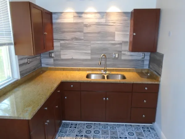 $1,890 | Undisclosed Address, Detroit, MI 48202