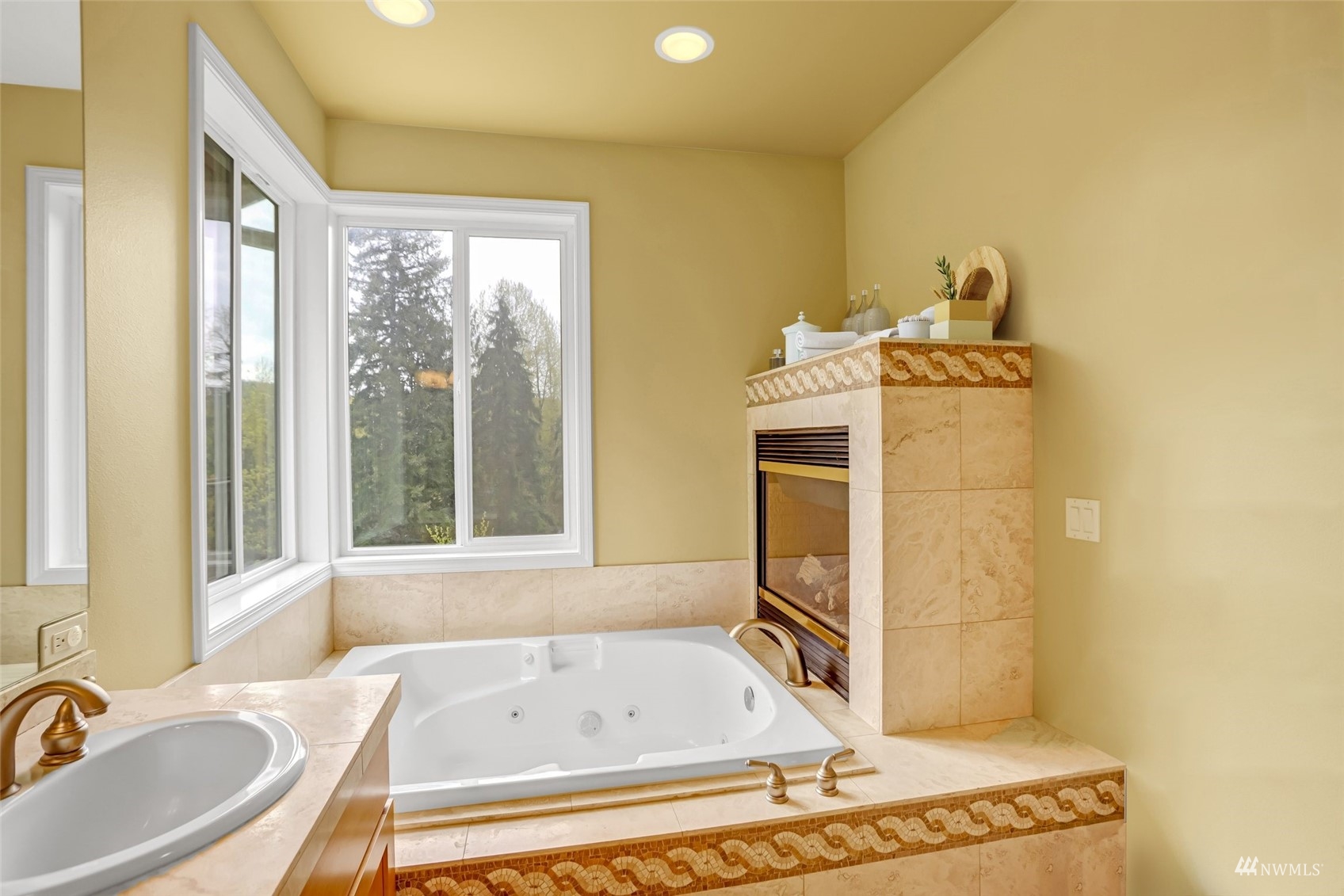 4621 Tolt River Road Northeast Carnation, WA 98014 - Photo 18 of 40 Gallery Image 18