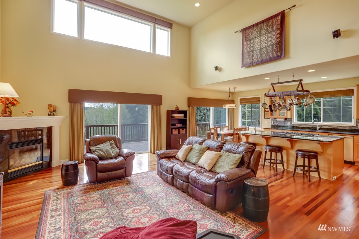 4621 Tolt River Road Northeast Carnation, WA 98014 - Photo 6 of 40 Gallery Image 6