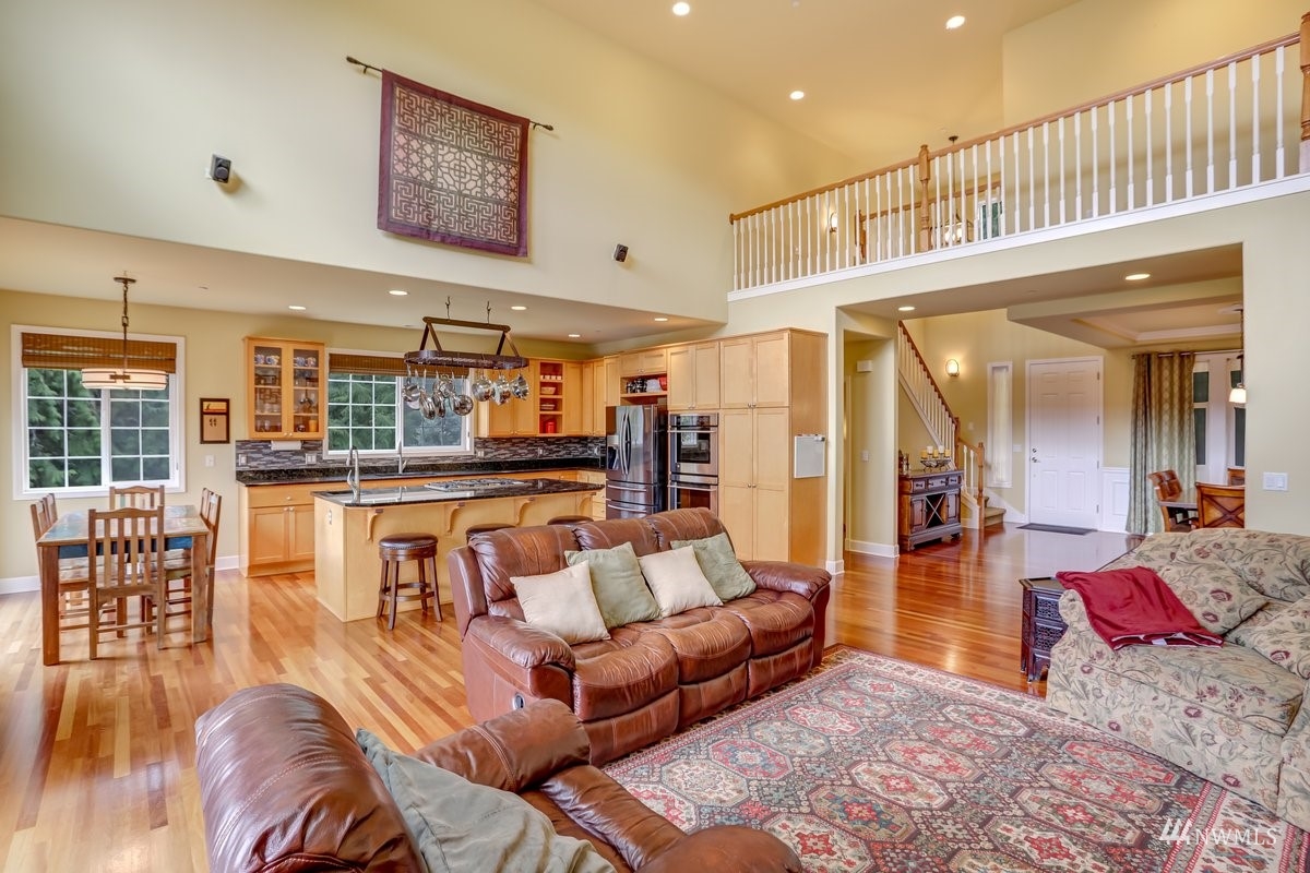 4621 Tolt River Road Northeast Carnation, WA 98014 - Photo 8 of 40 Gallery Image 8