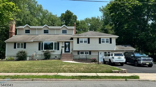 $895,000 | 62 Andover Drive, Wayne, NJ 07470