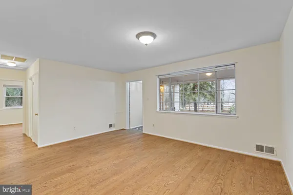 $2,800 | 4954 Catharpin Road, Gainesville, VA 20155