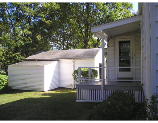 20 Bonad Road Stoneham, MA 02180 - Photo 4 of 5 Gallery Image 4