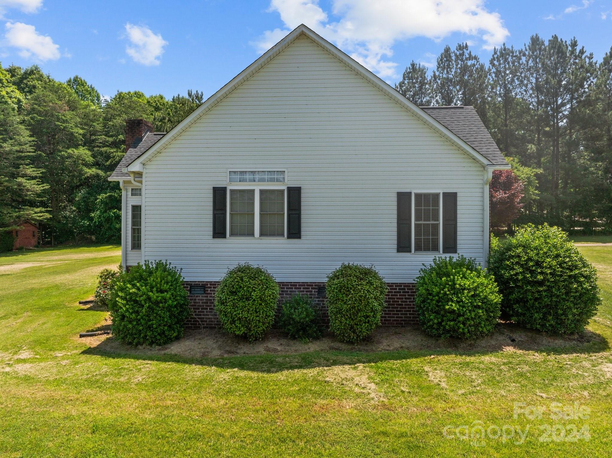 2495 Providence Church Road Salisbury, NC 28146 - Photo 9 of 44 Gallery Image 9