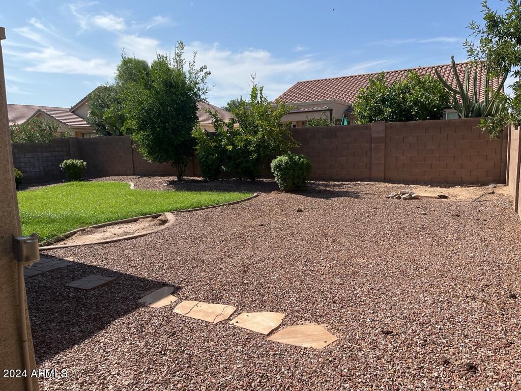 20915 East Via Del Rancho Queen Creek, AZ 85142 - Photo 22 of 23 a view of a backyard