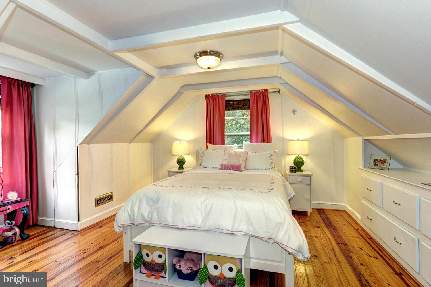 1240 Maple Road Arnold, MD 21012 - Photo 26 of 30 Charming Upper Level Eaved Bedroom