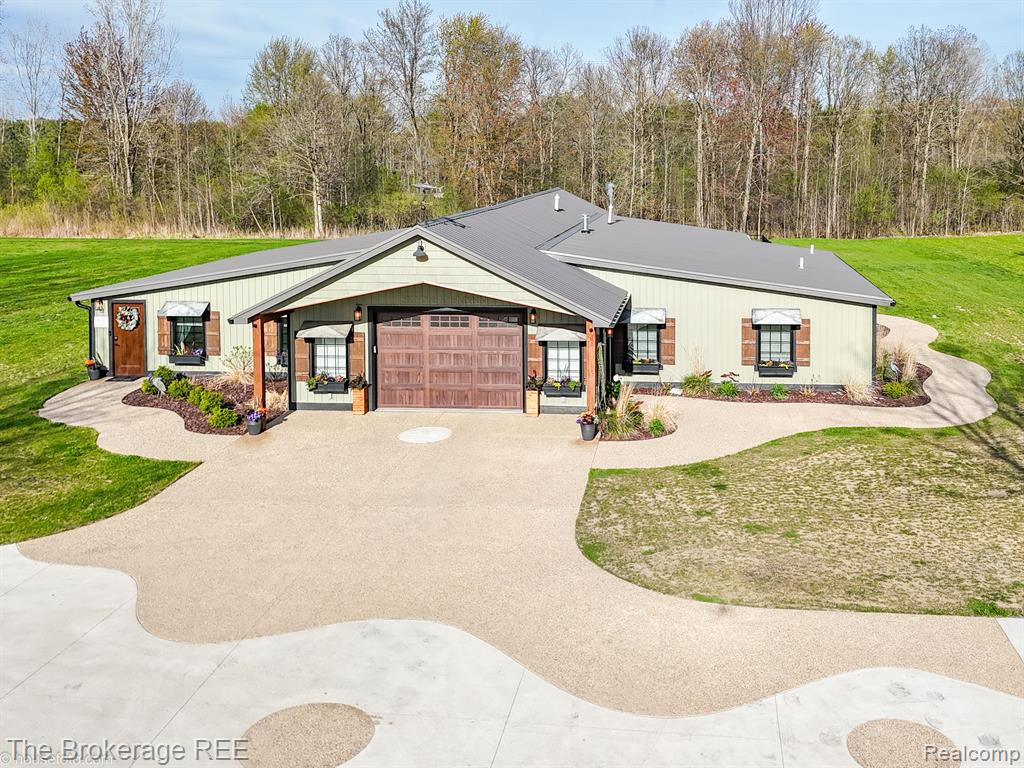 6179 West Carpenter Road Flushing, MI 48433 - Photo 11 of 85