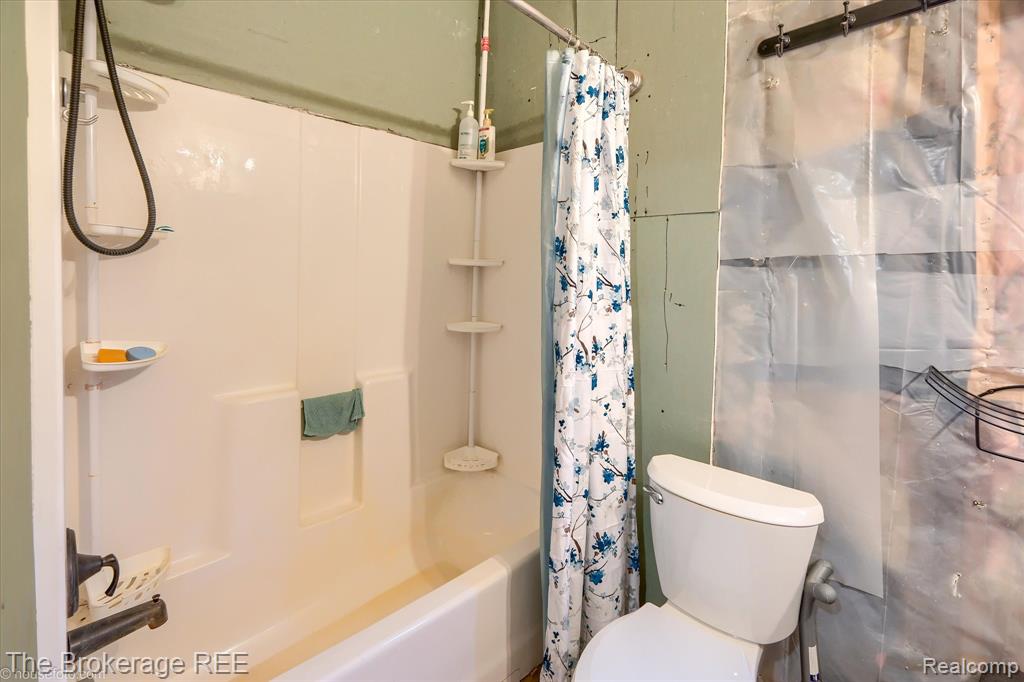 4422 North Lapeer Road Columbiaville, MI 48421 - Photo 14 of 29 Gallery Image 14