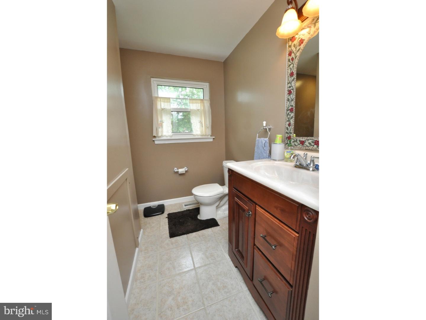 266 Burning Tree Road Delran, NJ 08075 - Photo 11 of 17