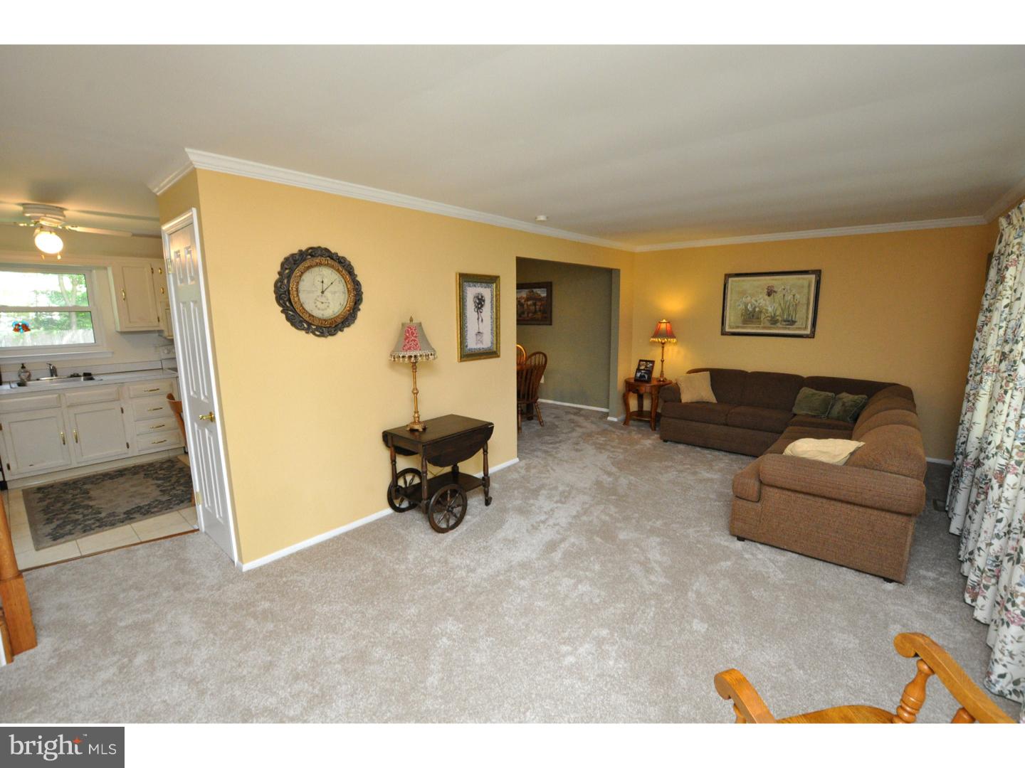 266 Burning Tree Road Delran, NJ 08075 - Photo 6 of 17