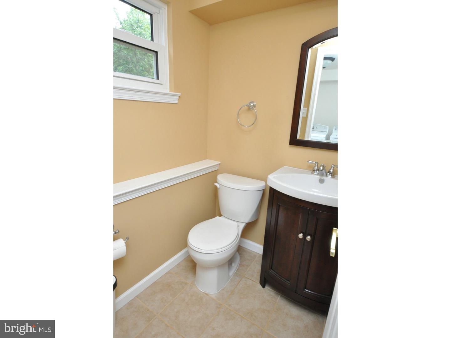 266 Burning Tree Road Delran, NJ 08075 - Photo 8 of 17