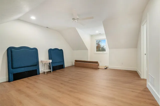 $899,000 | 735 North Twyckenham Drive, South Bend, IN 46617