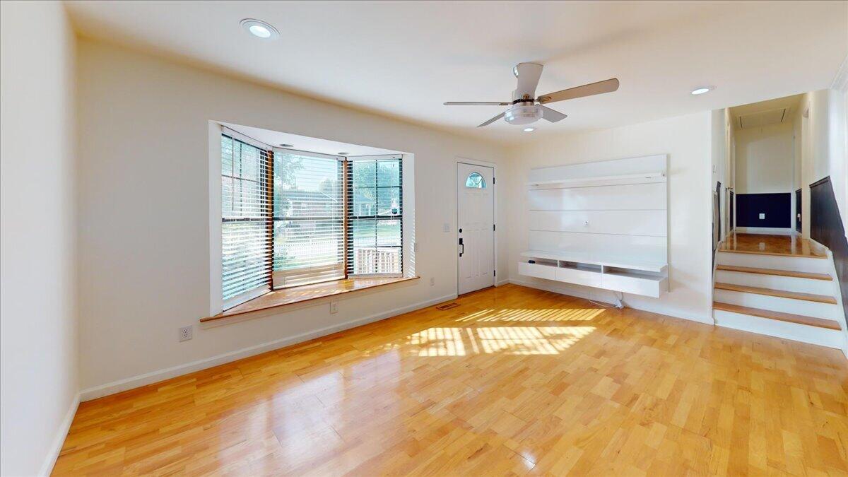7327 Sterling Road Hixson, TN 37343 - Photo 5 of 43 36-7327-Sterling-Rd-Living-Room 3