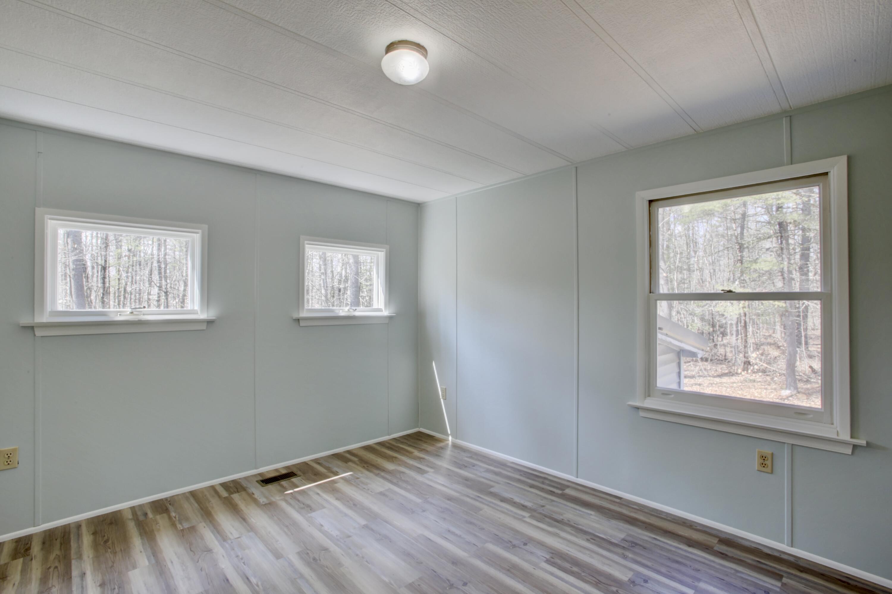 400 Portland Road Buxton, ME 04093 - Photo 23 of 28 400 Portland Rd - Bedroom6