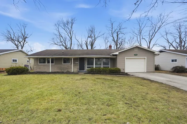 $215,000 | 7412 Avalon Drive, Fort Wayne, IN 46819