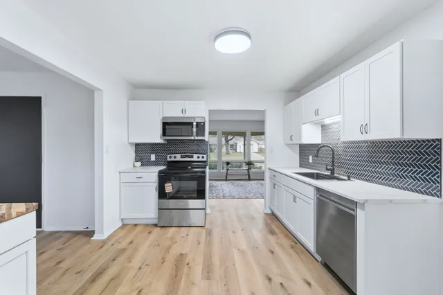 $215,000 | 7412 Avalon Drive, Fort Wayne, IN 46819