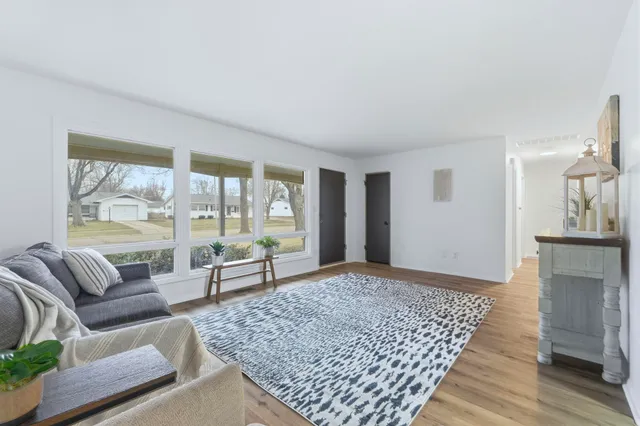 $215,000 | 7412 Avalon Drive, Fort Wayne, IN 46819