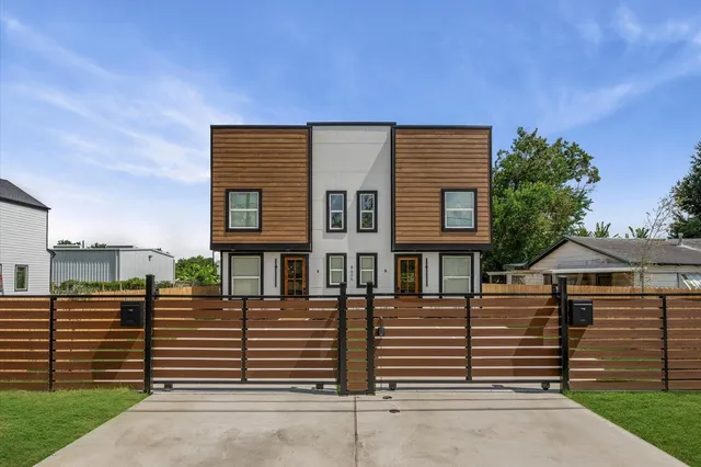 $2,000 | 8605 Amadwe Street, Unit B, Houston, TX 77051