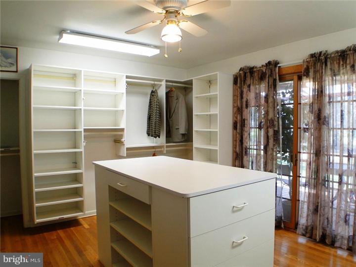 681 River Road Yardley, PA 19067 - Photo 13 of 24 Walk-in Closet
