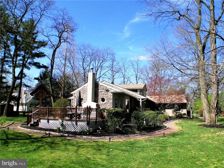 681 River Road Yardley, PA 19067 - Photo 22 of 24 Exterior Back