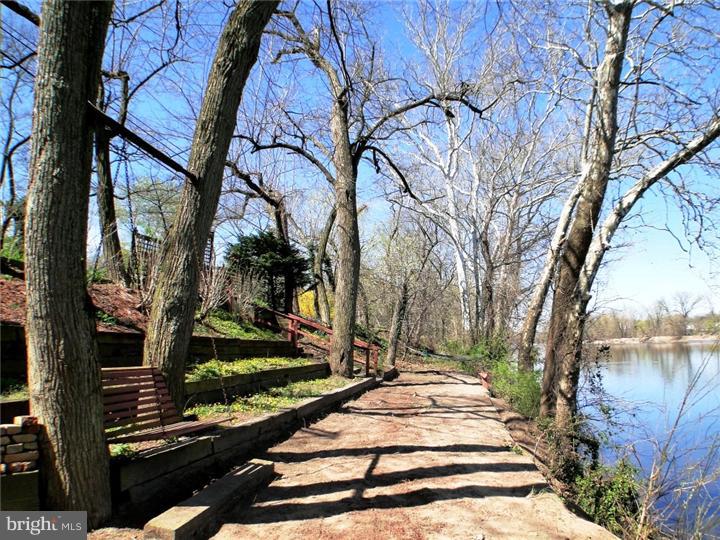 681 River Road Yardley, PA 19067 - Photo 23 of 24 River