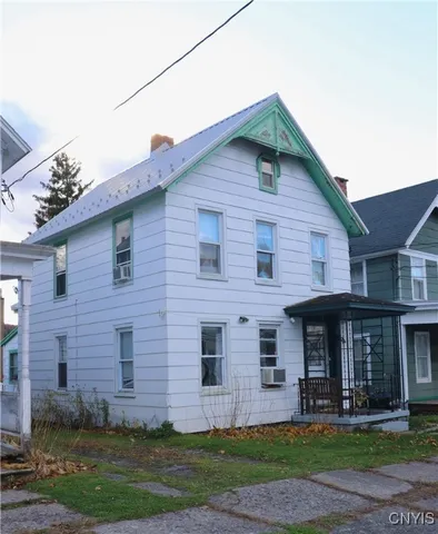 $114,900 | 121 Loomis Street, Little Falls, NY 13365