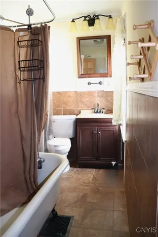 $114,900 | 121 Loomis Street, Little Falls, NY 13365