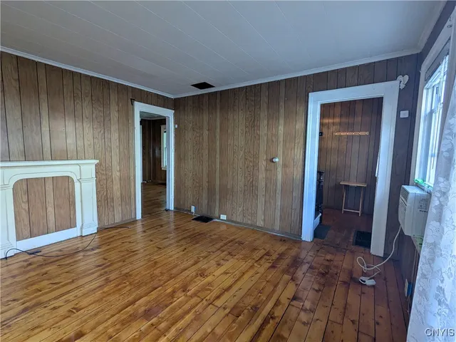 $114,900 | 121 Loomis Street, Little Falls, NY 13365