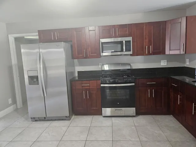 $3,000 | 6147 Moonbeam Drive, Lake Worth, FL 33463