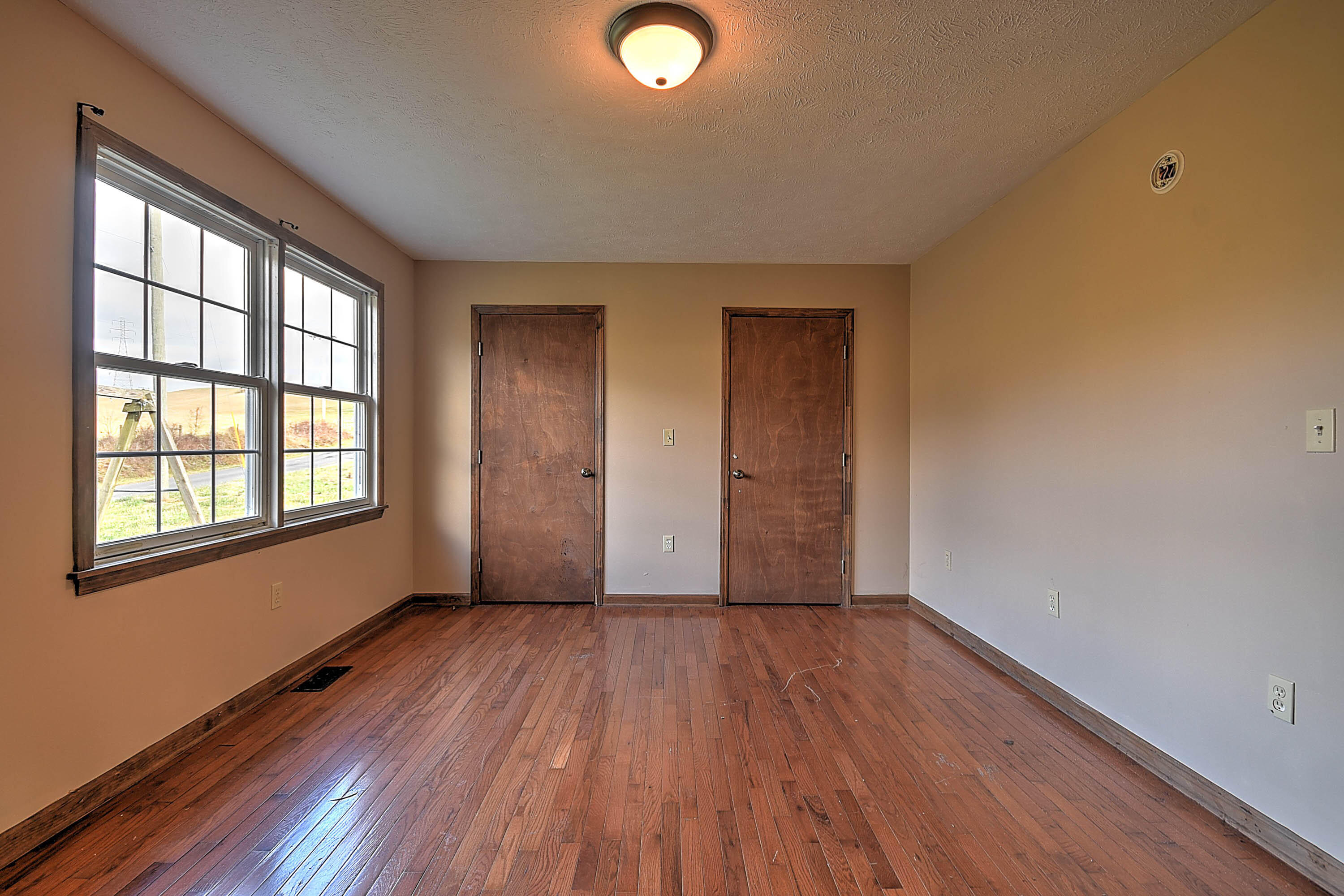 16312 Spring Valley Road Abingdon, VA 24210 - Photo 23 of 36 Spring Valley-24