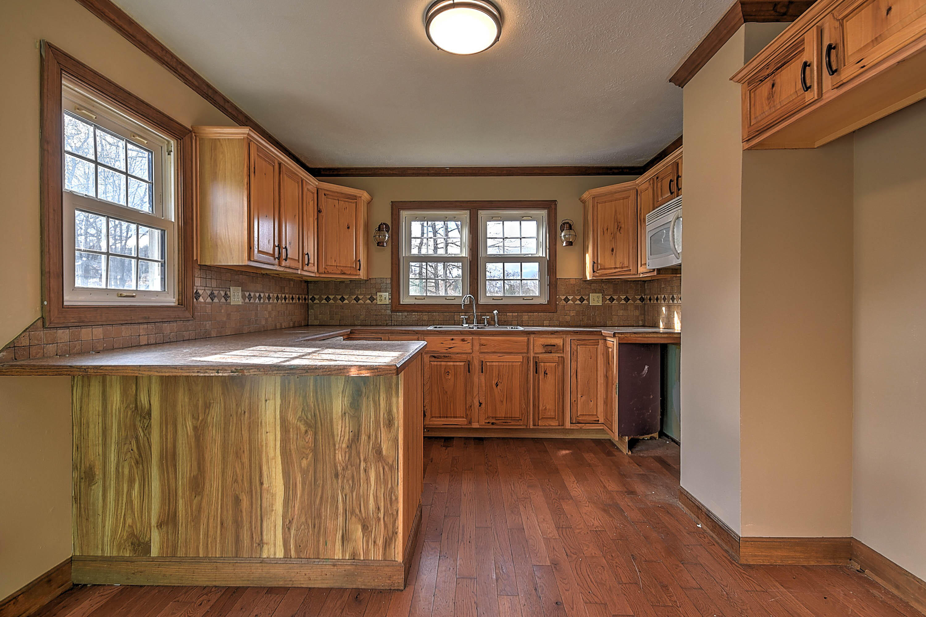 16312 Spring Valley Road Abingdon, VA 24210 - Photo 6 of 36 Spring Valley-5