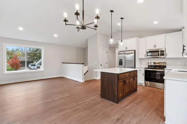 $479,900 | 826 104th Avenue Northwest, Coon Rapids, MN 55433