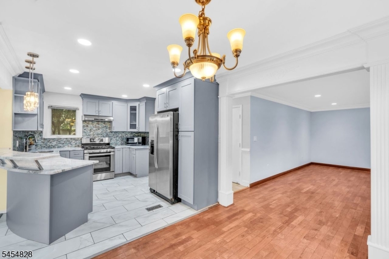 76 Whitehead Road Bridgewater, NJ 08807 - Photo 10 of 32 Gallery Image 10