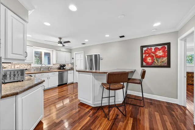 $1,350,000 | 2081 Northeast 25th Street, Lighthouse Point, FL 33064