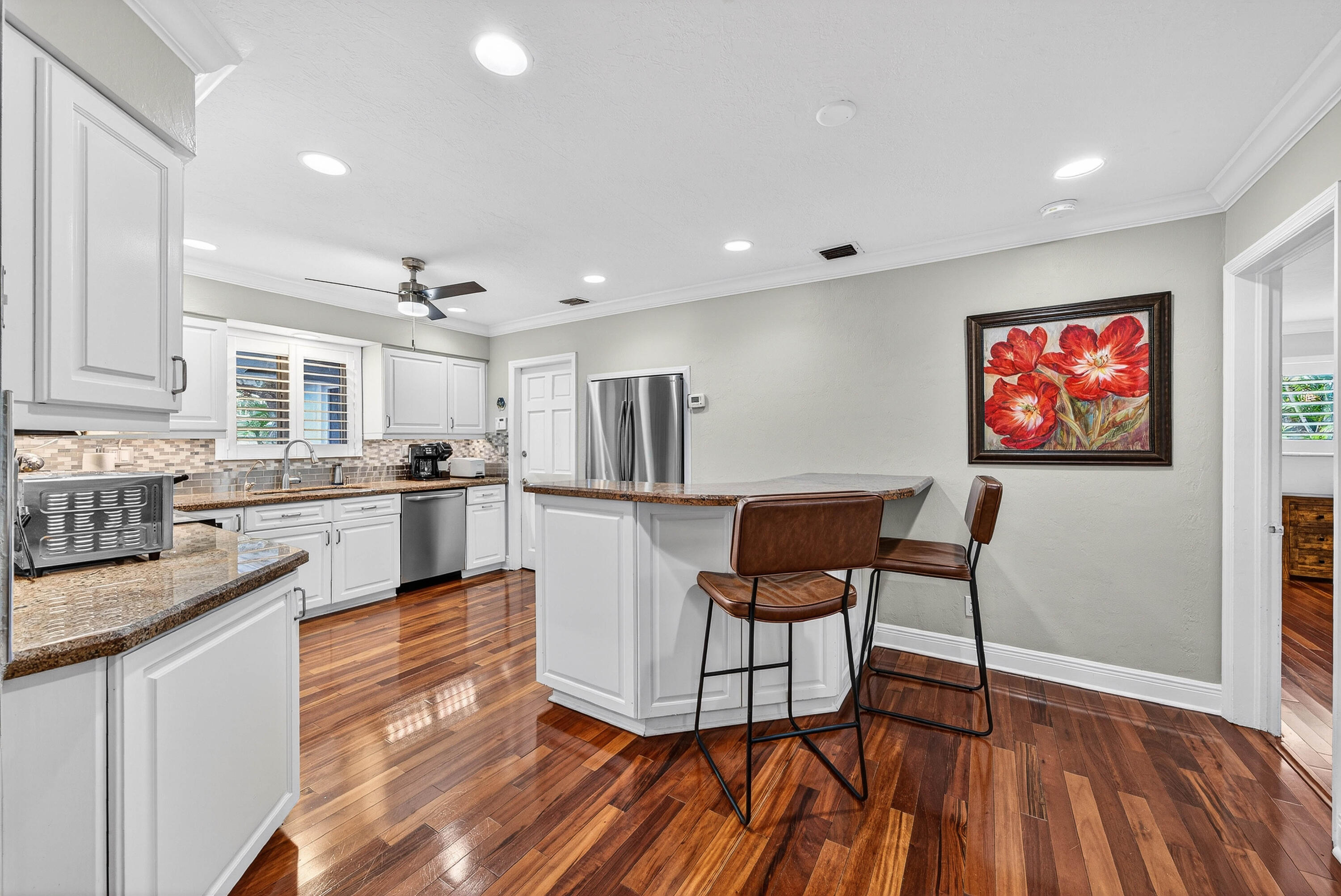 2081 Northeast 25th Street Lighthouse Point, FL 33064 - Photo 12 of 55 012-2081Northeast25thStreet-LighthousePo