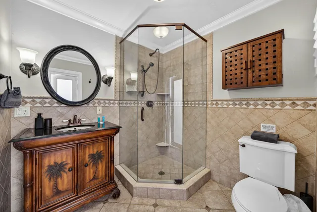 $1,350,000 | 2081 Northeast 25th Street, Lighthouse Point, FL 33064