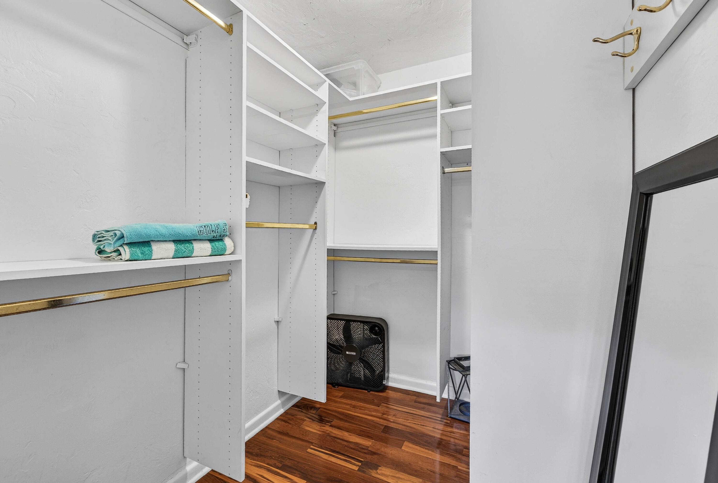 2081 Northeast 25th Street Lighthouse Point, FL 33064 - Photo 19 of 55 019-2081Northeast25thStreet-LighthousePo