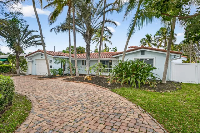 $1,350,000 | 2081 Northeast 25th Street, Lighthouse Point, FL 33064