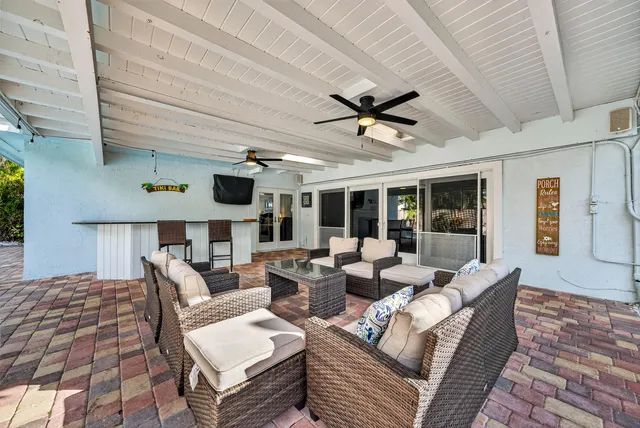 $1,350,000 | 2081 Northeast 25th Street, Lighthouse Point, FL 33064