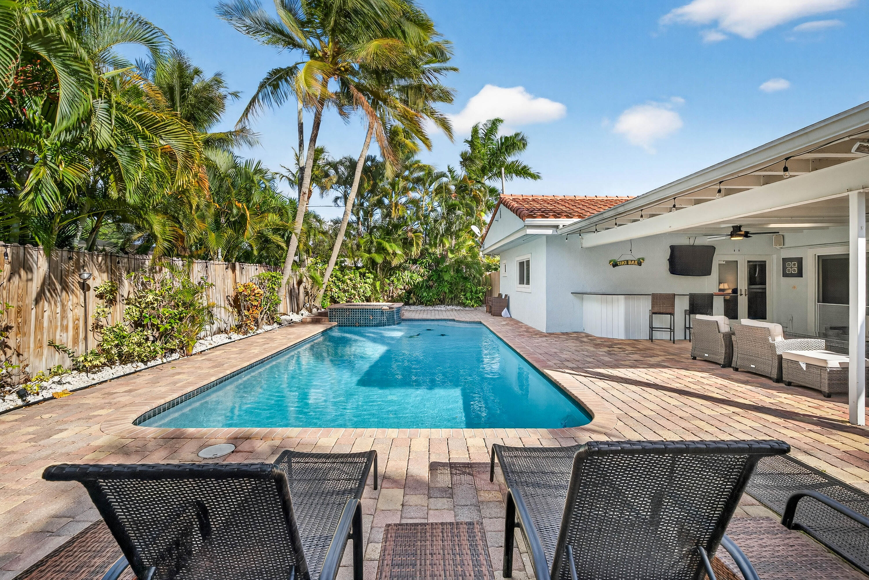 2081 Northeast 25th Street Lighthouse Point, FL 33064 - Photo 38 of 55 038-2081Northeast25thStreet-LighthousePo