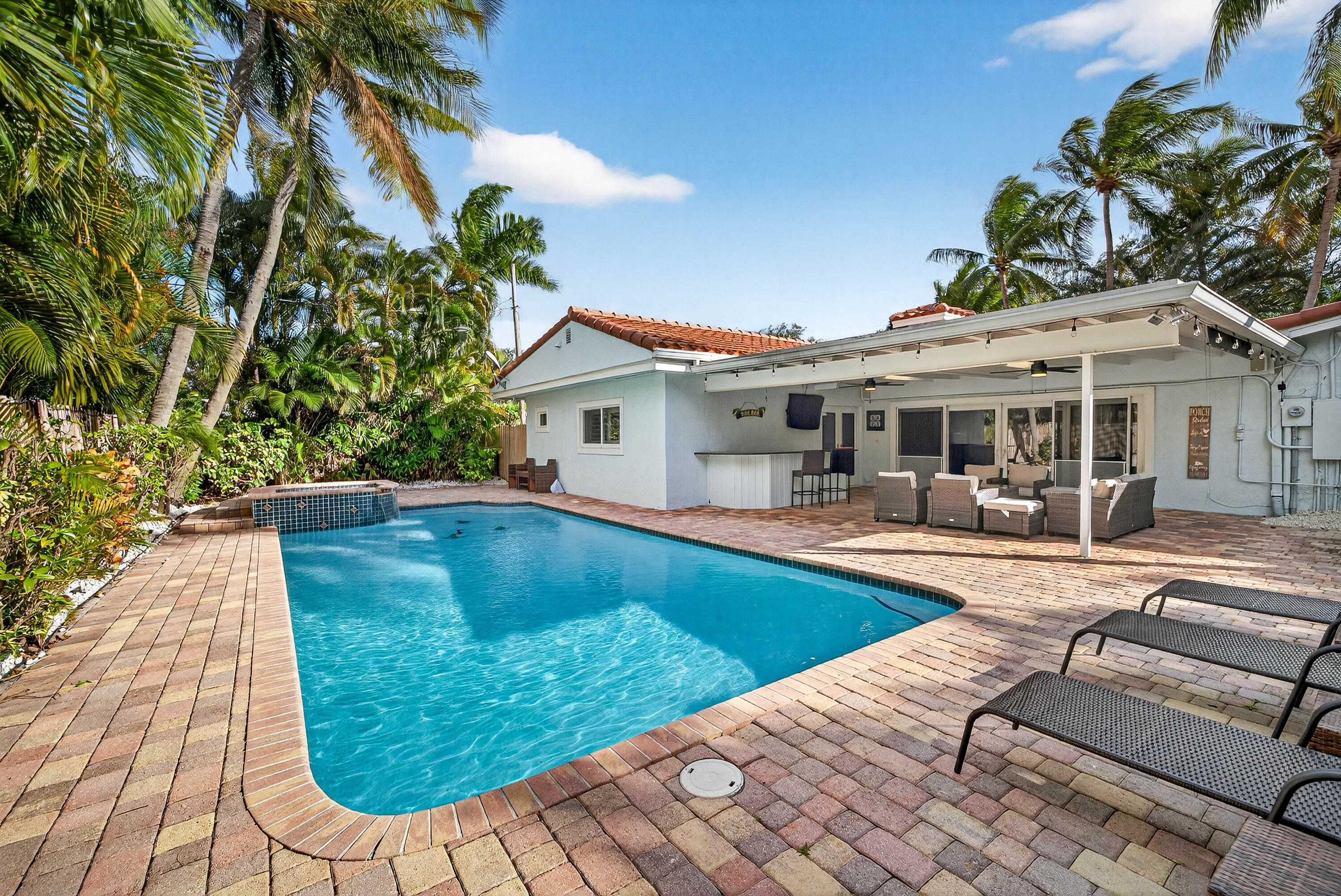 2081 Northeast 25th Street Lighthouse Point, FL 33064 - Photo 39 of 55 039-2081Northeast25thStreet-LighthousePo