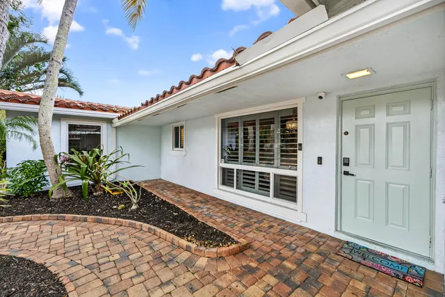 $1,350,000 | 2081 Northeast 25th Street, Lighthouse Point, FL 33064