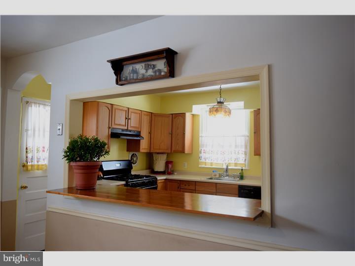 403 Salisbury Road Wyncote, PA 19095 - Photo 5 of 15