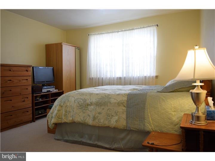 403 Salisbury Road Wyncote, PA 19095 - Photo 9 of 15