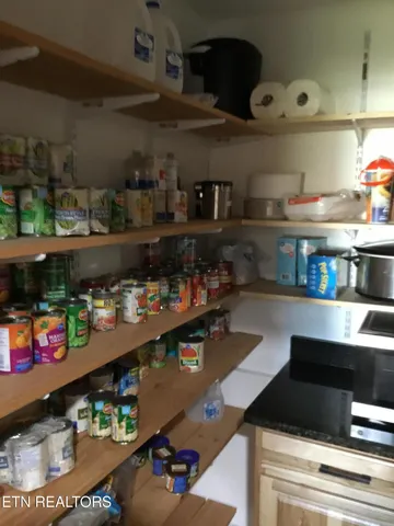 $595,000 | 145 Rhum Road, Clarkrange, TN 38553