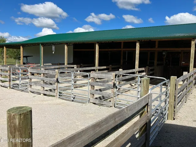 $595,000 | 145 Rhum Road, Clarkrange, TN 38553