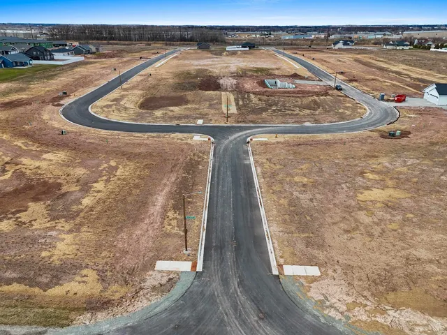 $76,900 | 320 Brookline Avenue, Unit 277, De Pere, WI 54115