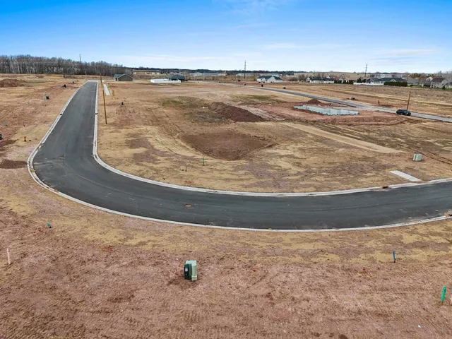 $76,900 | 320 Brookline Avenue, Unit 277, De Pere, WI 54115