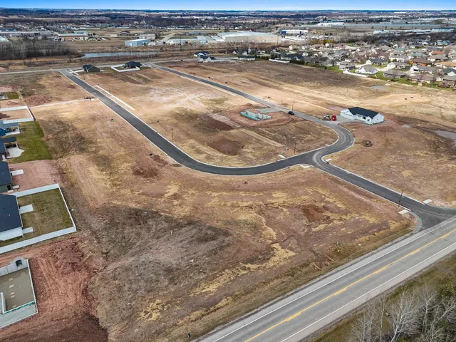 $76,900 | 320 Brookline Avenue, Unit 277, De Pere, WI 54115