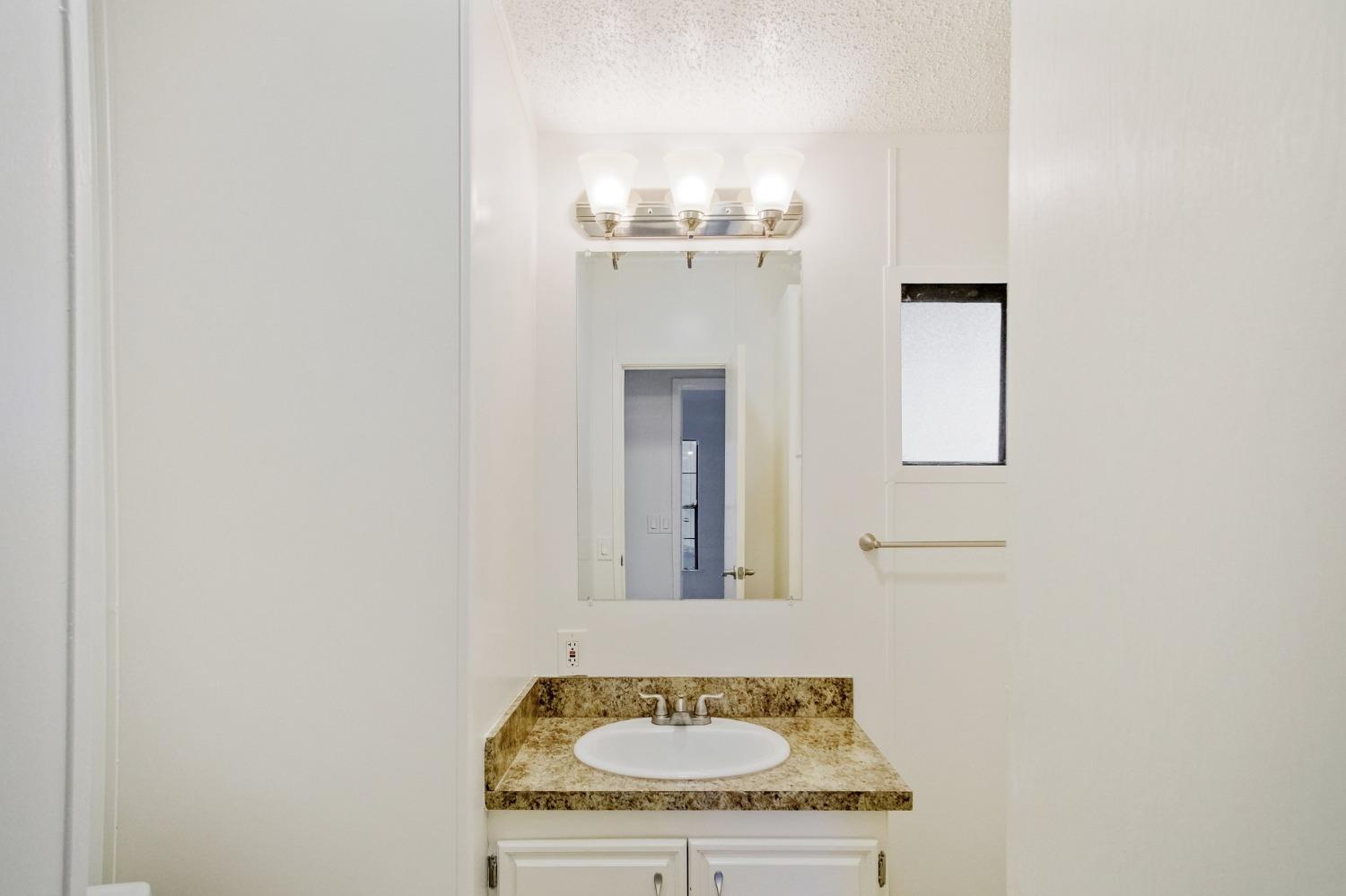 1500 Held Drive, Unit 103 Modesto, CA 95355 - Photo 17 of 28